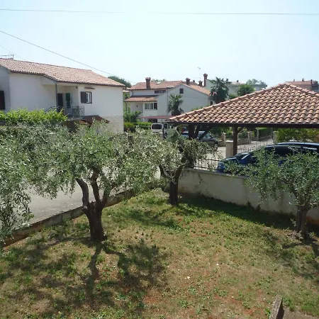 Tina Apartment Porec Exterior photo